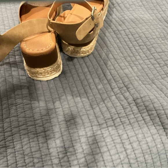 Tan Women's Sandals - Picture 3 of 5